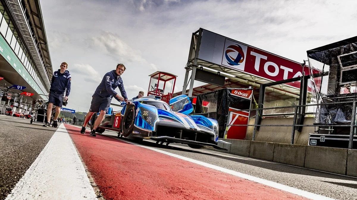 鲁特肯豪斯奥斯陆爆冷击败冠军:战术执行与攻防转换观察